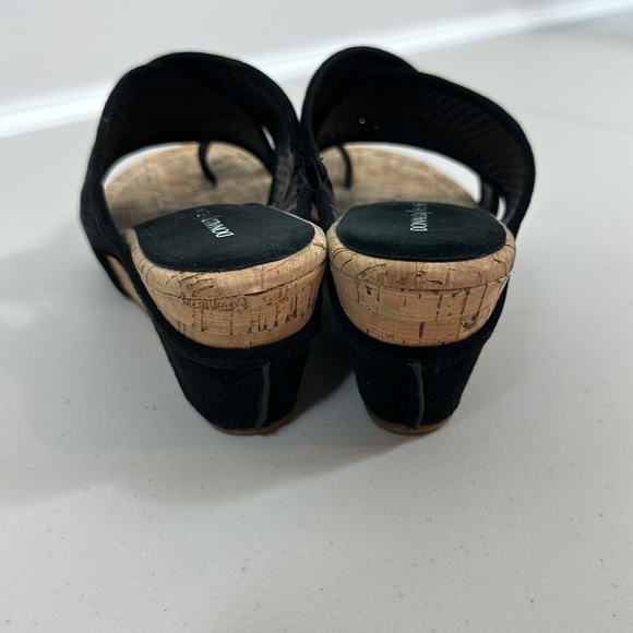 Donald Pliner black wedge sandals - Picture 3 of 3